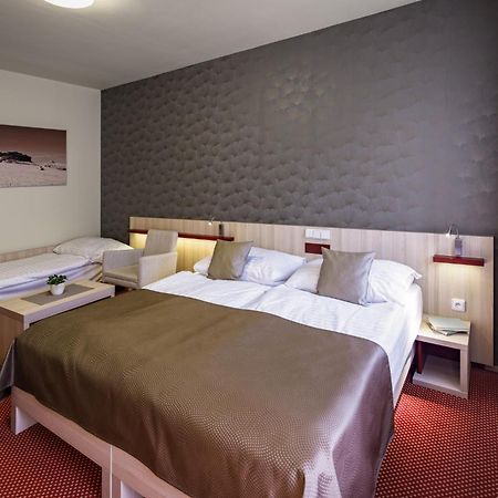 Peras Wellness Hotel Ludvikov Exterior photo